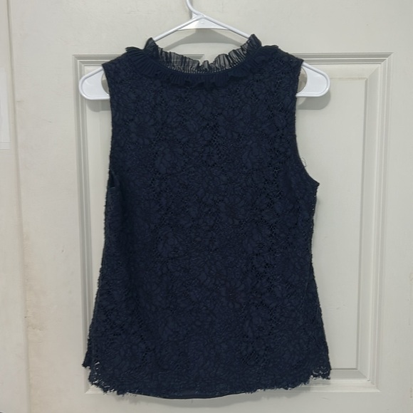 J. Crew Lace Ruffle Neck sleeveless Blouse size medium navy blue top - Picture 4 of 6
